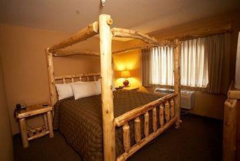 Whitefish Lodge And Suites Cross Lake Eksteriør bilde